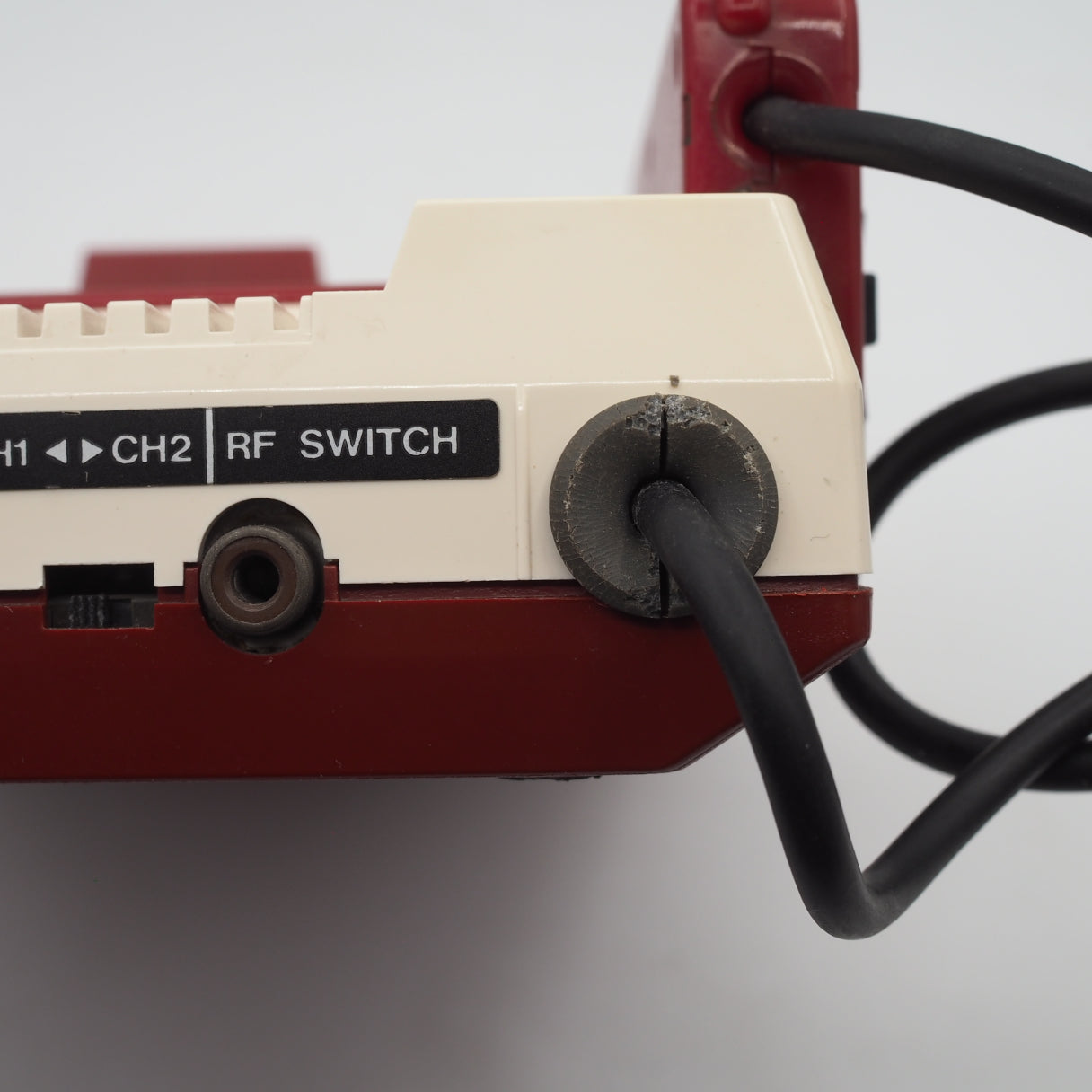 Used Nintendo Famicom Console System Boxed HVC-001 + Mario Trilogy Games SET