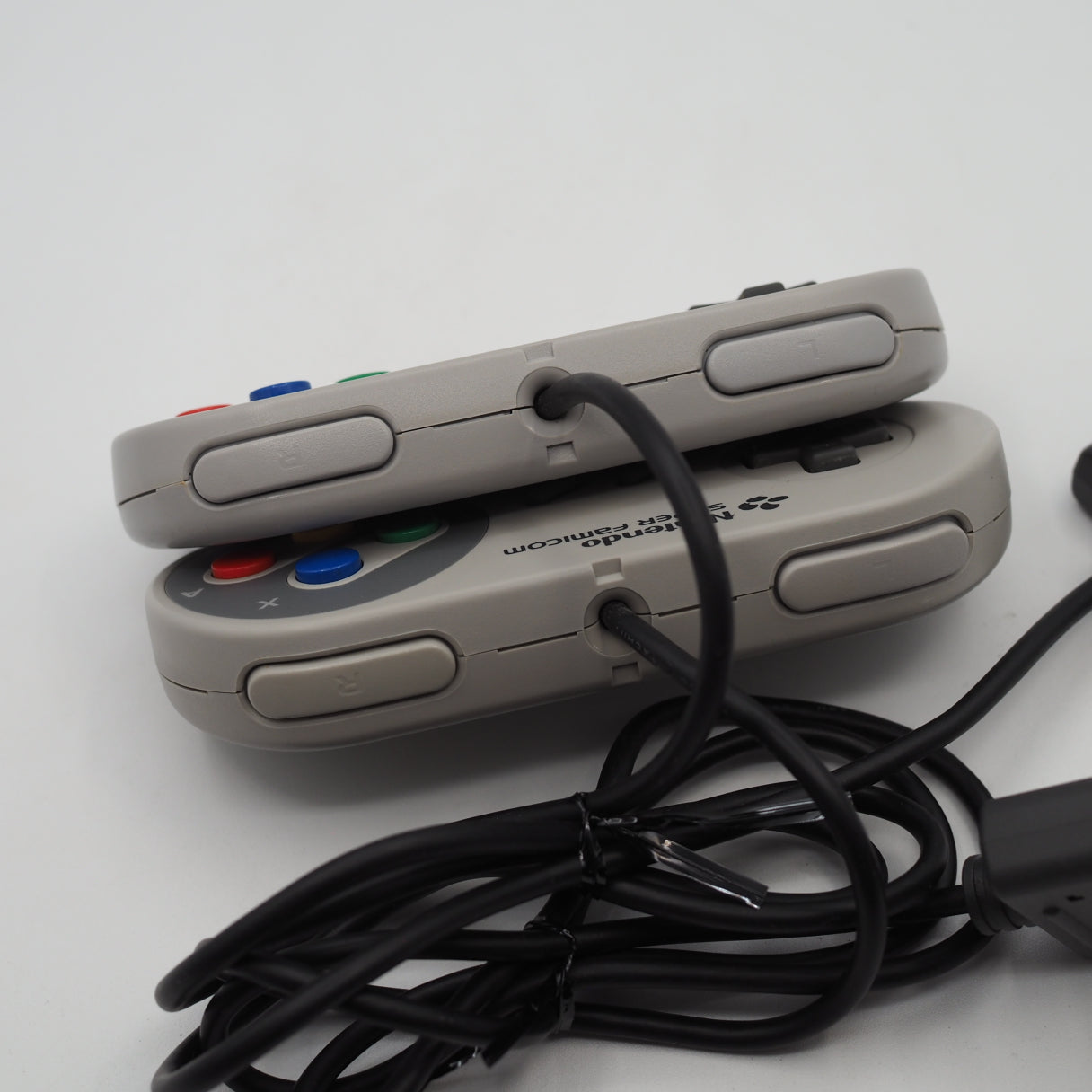 Used Nintendo Super Famicom Console system w/ Donkey Kong & Donkey Kong 2 (Lot)