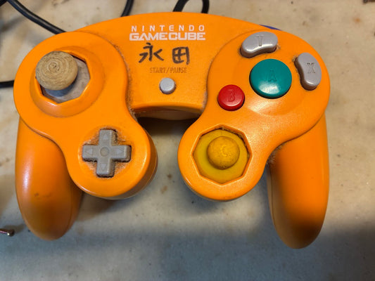 Nintendo GameCube Controller DOL-003 Spice Orange — before restoration