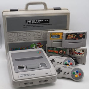 Nintendo Super Famicom Console system NTSC-J w/ 4 Games & Carrying case Tested