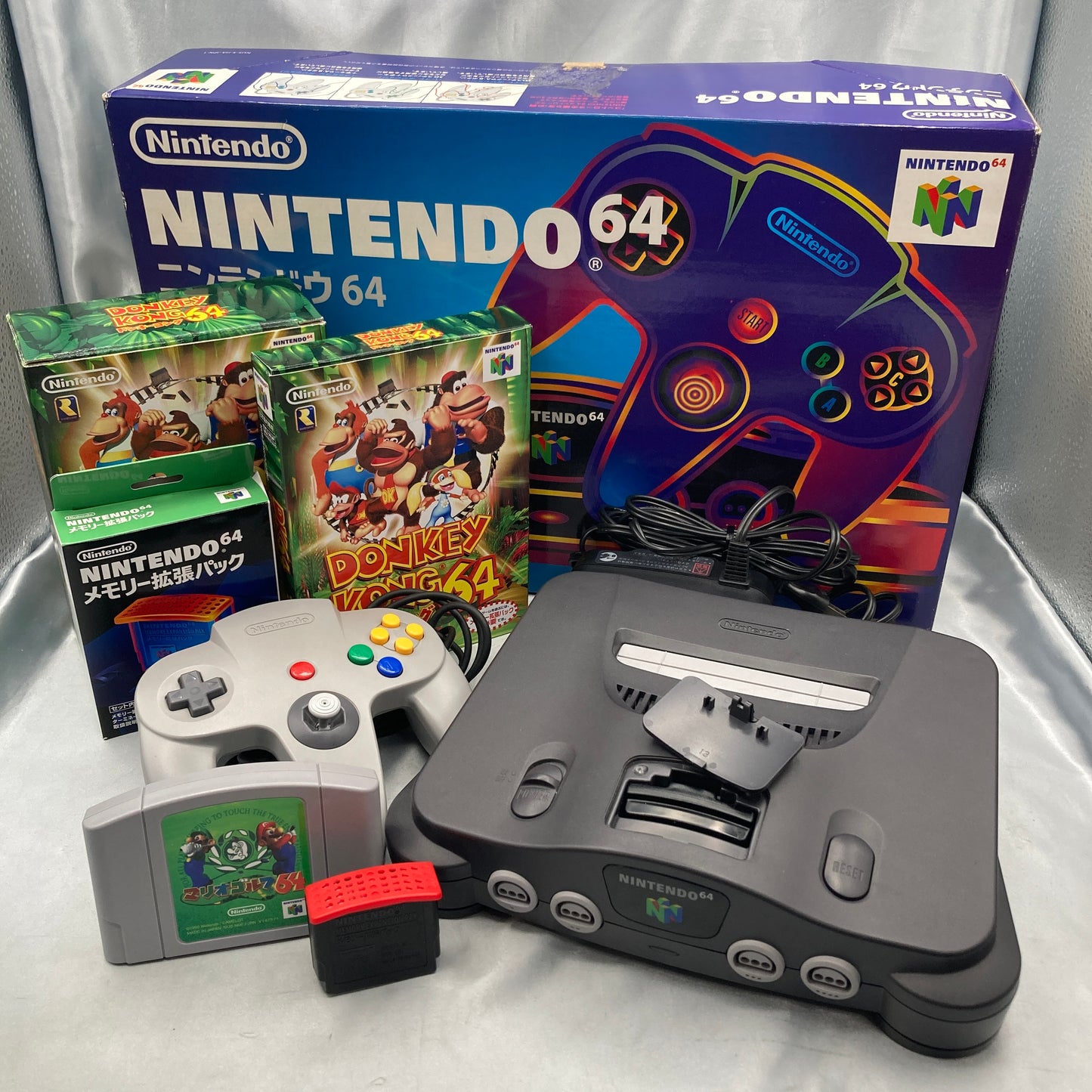 Nintendo 64 Console System Black NUS-001 Boxed [NTSC-J] [NTSC-U/C] & Donkey Kong 64 set with memory expansion pack