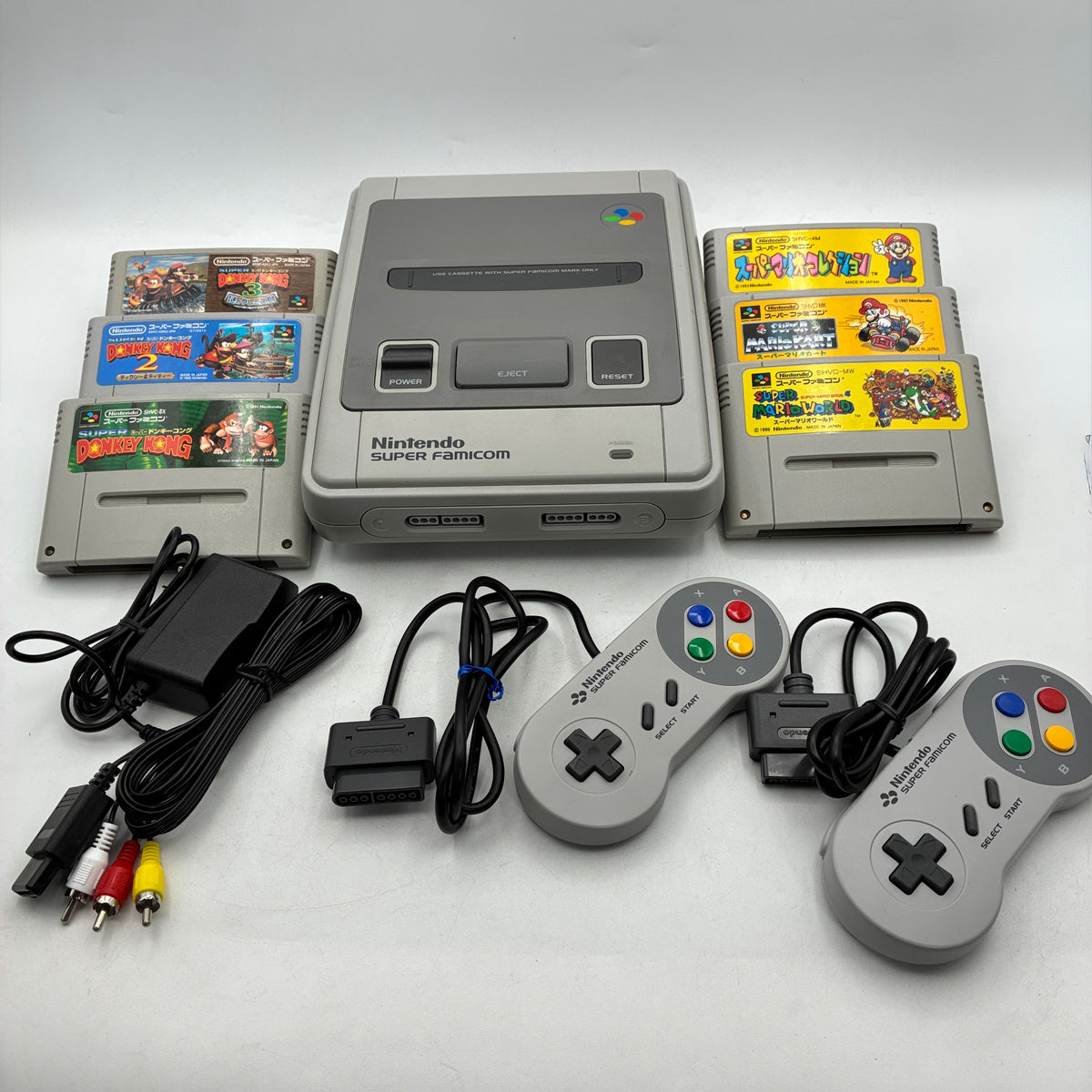 Super Famicom 6-game set with Super Mario Collection, console, 2 controllers, AC adapter and AV cable