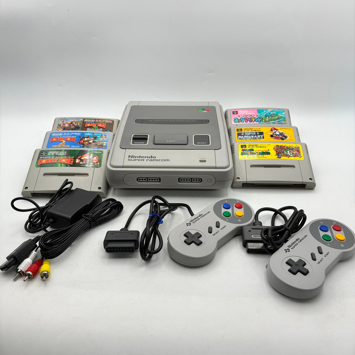 Super Famicom 6-game set with Yoshi's Island, console, 2 controllers, AC adapter and AV cable