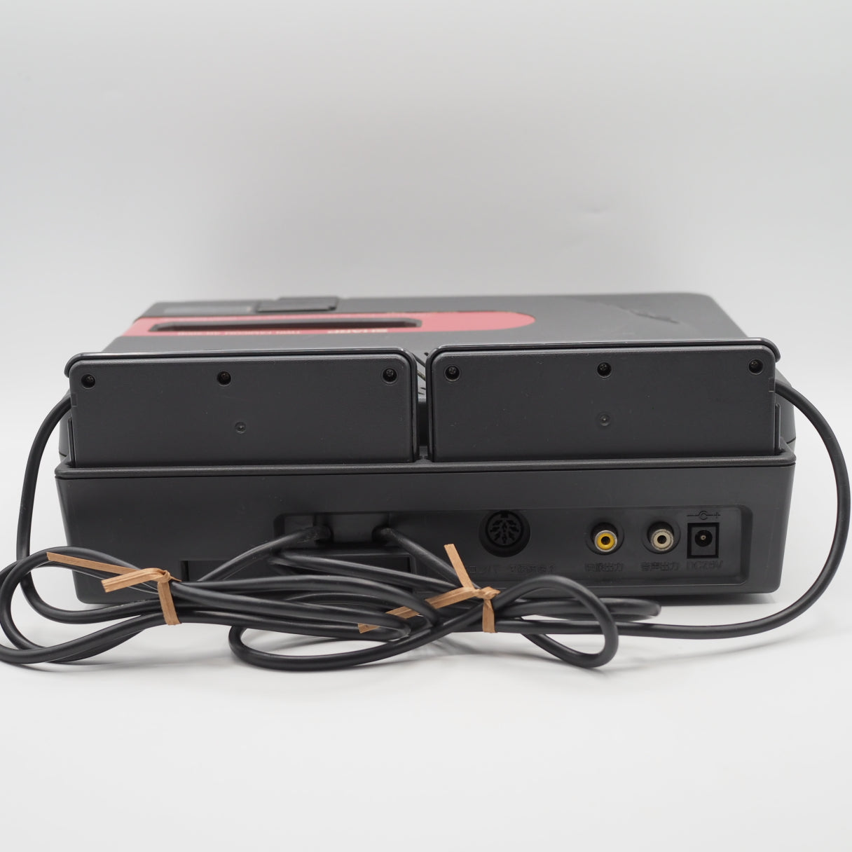 Used SharpTwin Famicom Console system AN-500B [New Rubber Belt replaced] - Tested & Working