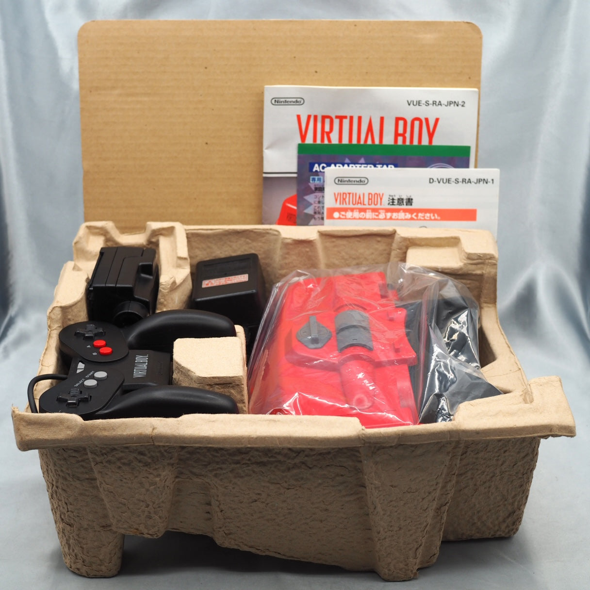 Used VIRTUAL BOY Nintendo 3D Display Game System Boxed W/ AC Adapter + AC adapter tap + 4 Games SET - Tested & Working