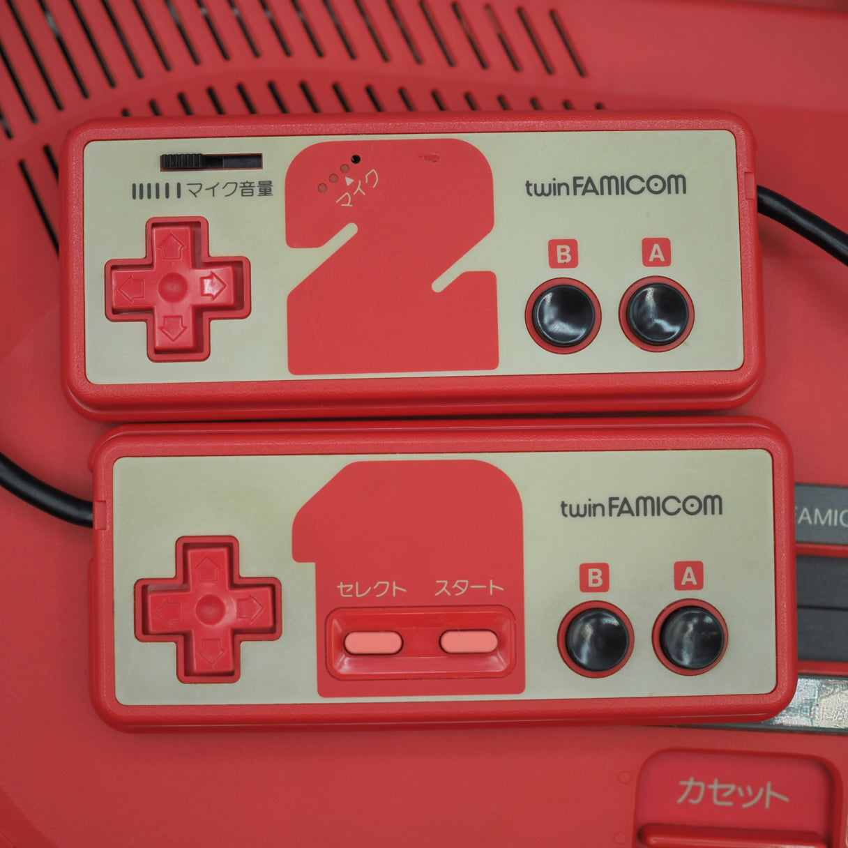 Used Twin Famicom Console system AN-500R Boxed [New Rubber Belt replaced] - Tested & Working