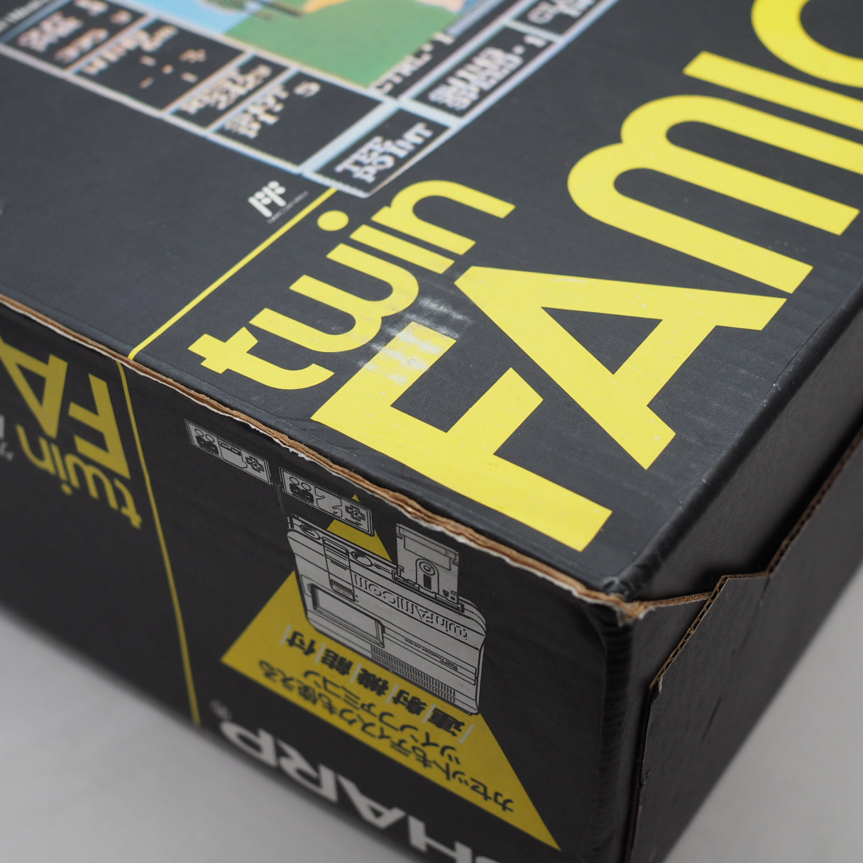 Used Sharp Twin Famicom AN-505-BK Boxed [New Rubber Belt replaced] - Tested & Working