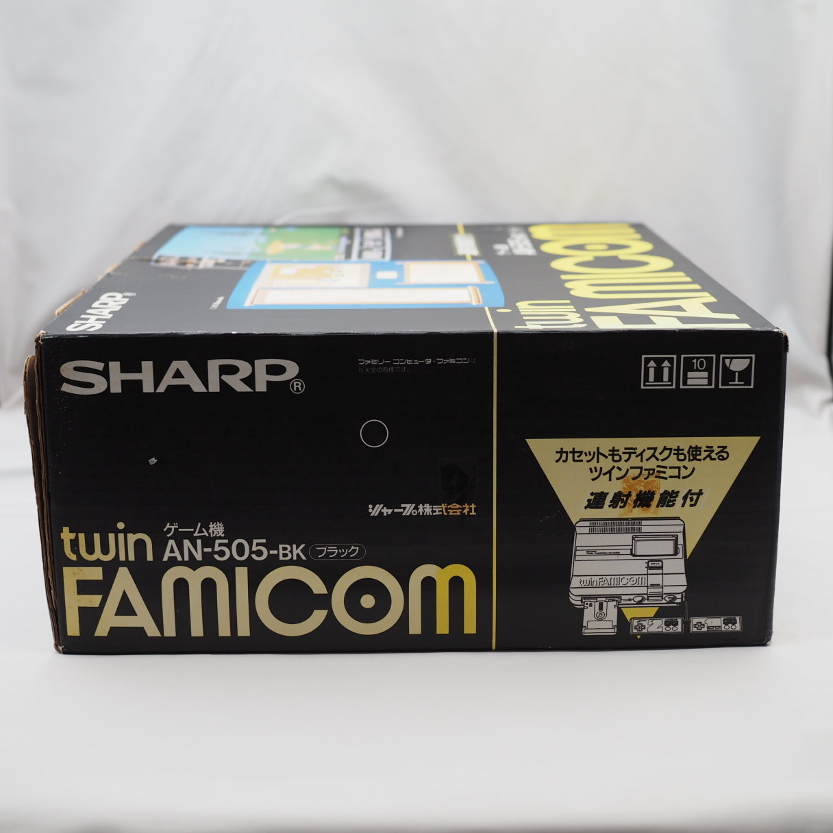 Used Sharp Twin Famicom AN-505-BK Boxed [New Rubber Belt replaced] - Tested & Working
