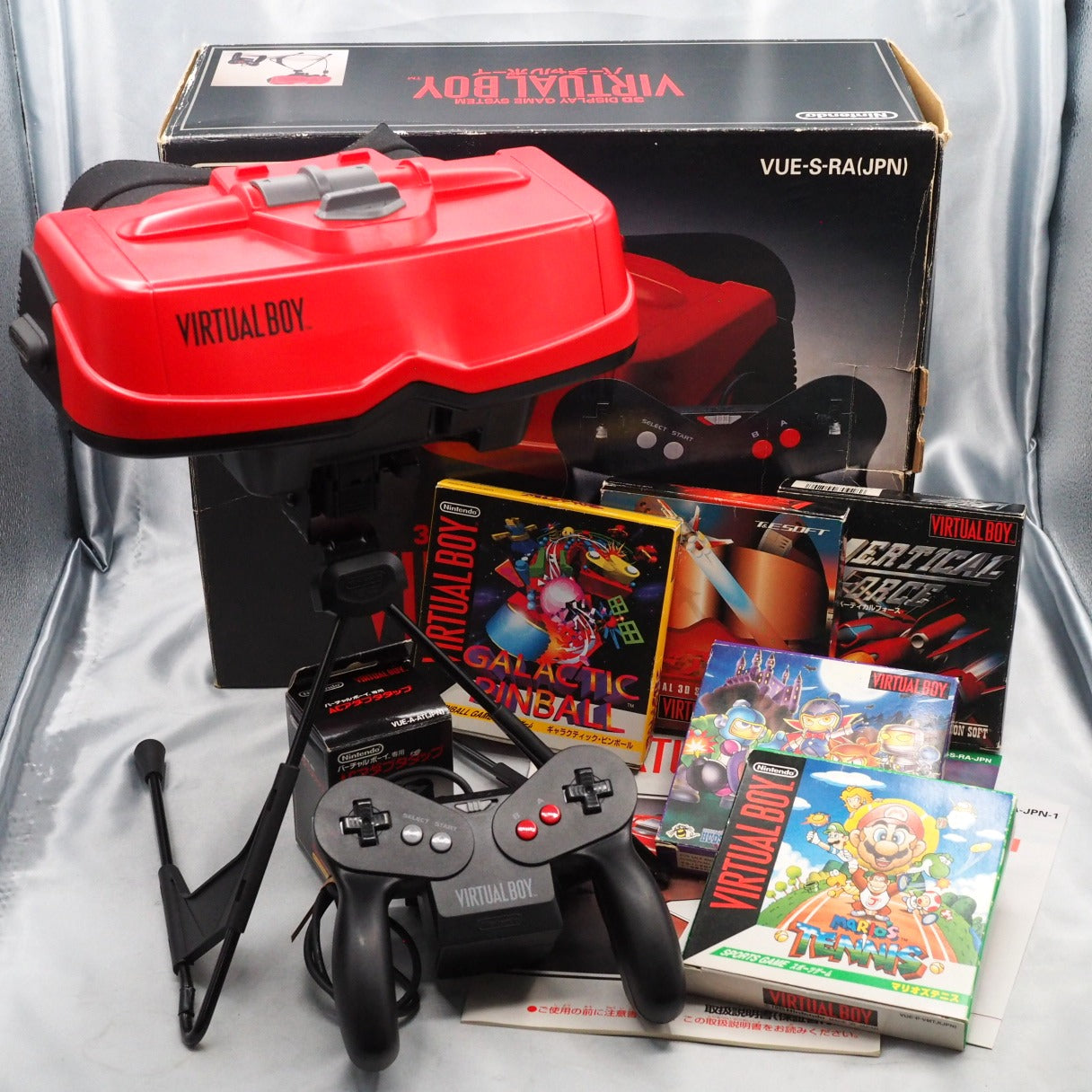 Nintendo / ニンテンドー　VIRTUAL BOY ソフト付き 任天堂 ニンテンドー 3D ゲーム機 VIRTUAL BOY バーチャルボーイ