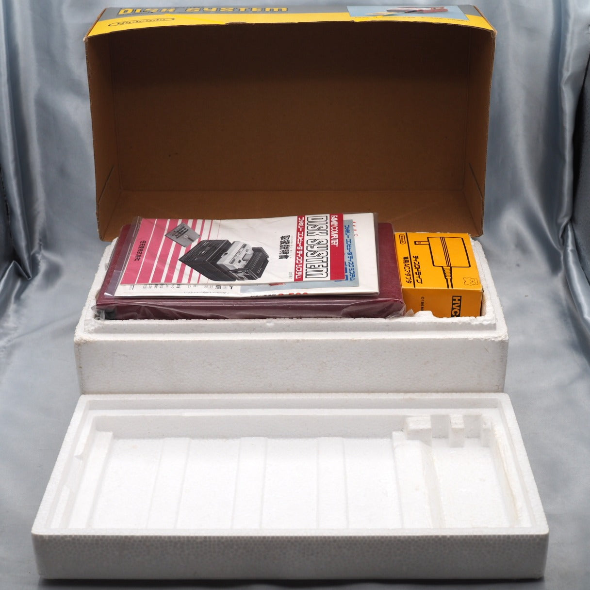 Used Nintendo Famicom & Disk System Console system SET Boxed [New Rubber Belt Replaced] - Tested & Working