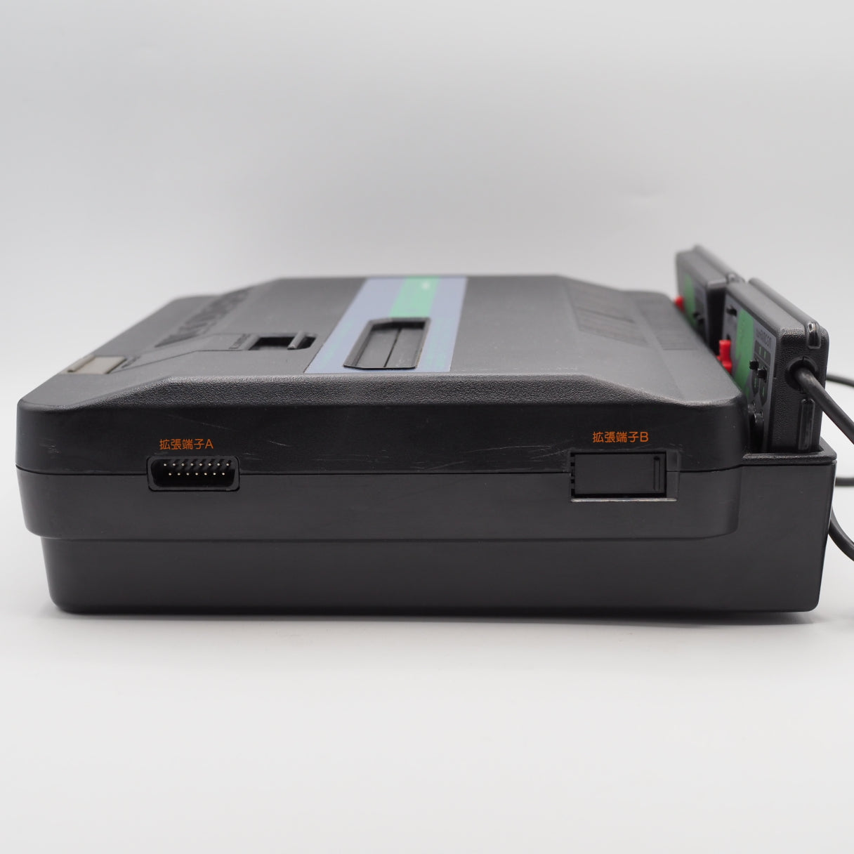 Used Sharp Twin Famicom Black Console AN505BK New Rubber Belt replaced - Tested & Working