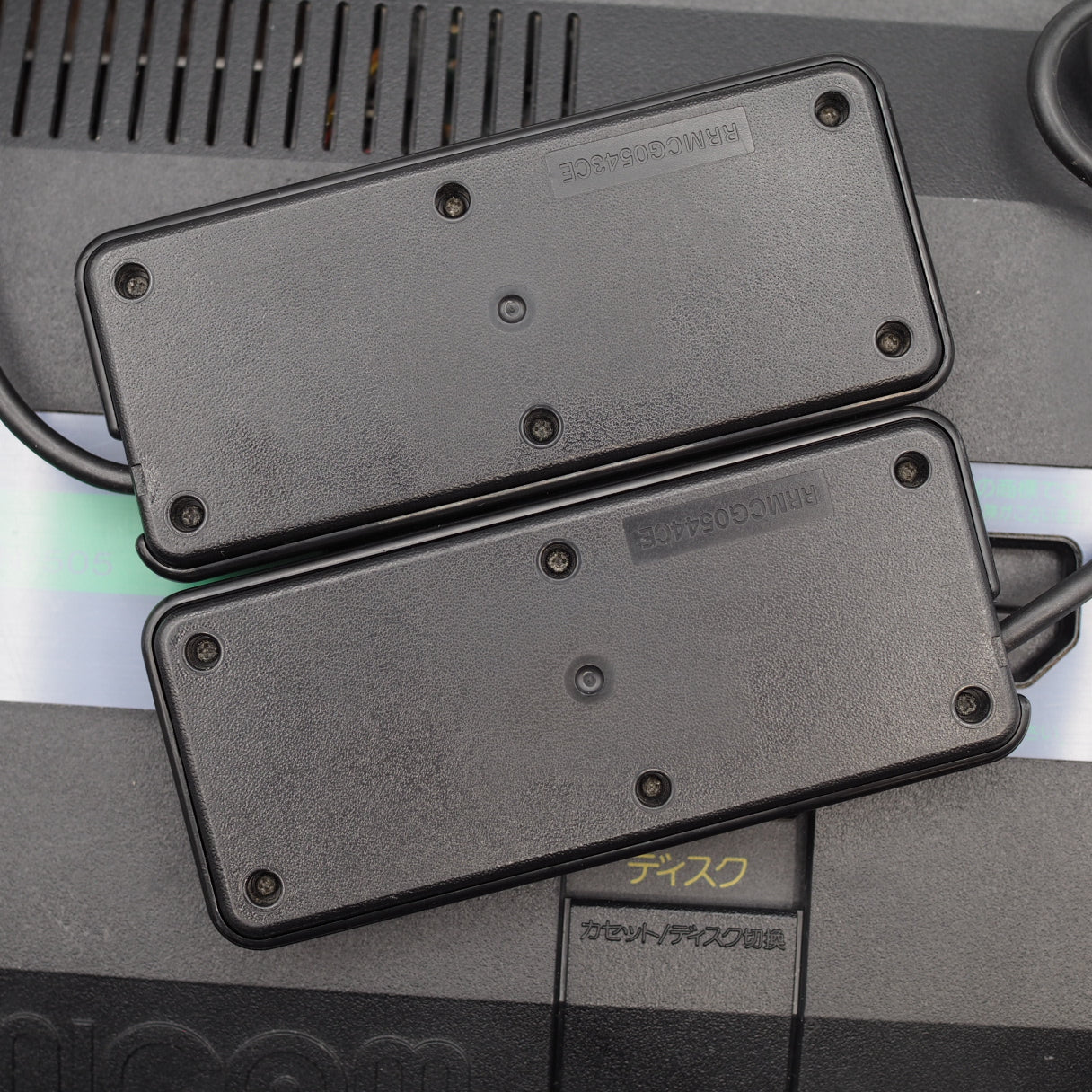 Used Sharp Twin Famicom Black Console AN505BK New Rubber Belt replaced - Tested & Working