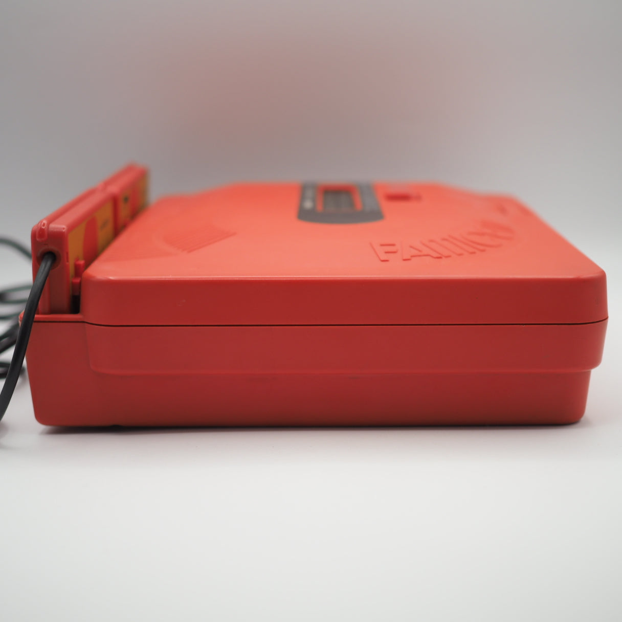 Used Sharp Twin Famicom Console system AN-500R [New Rubber Belt replaced] - Tested & Working