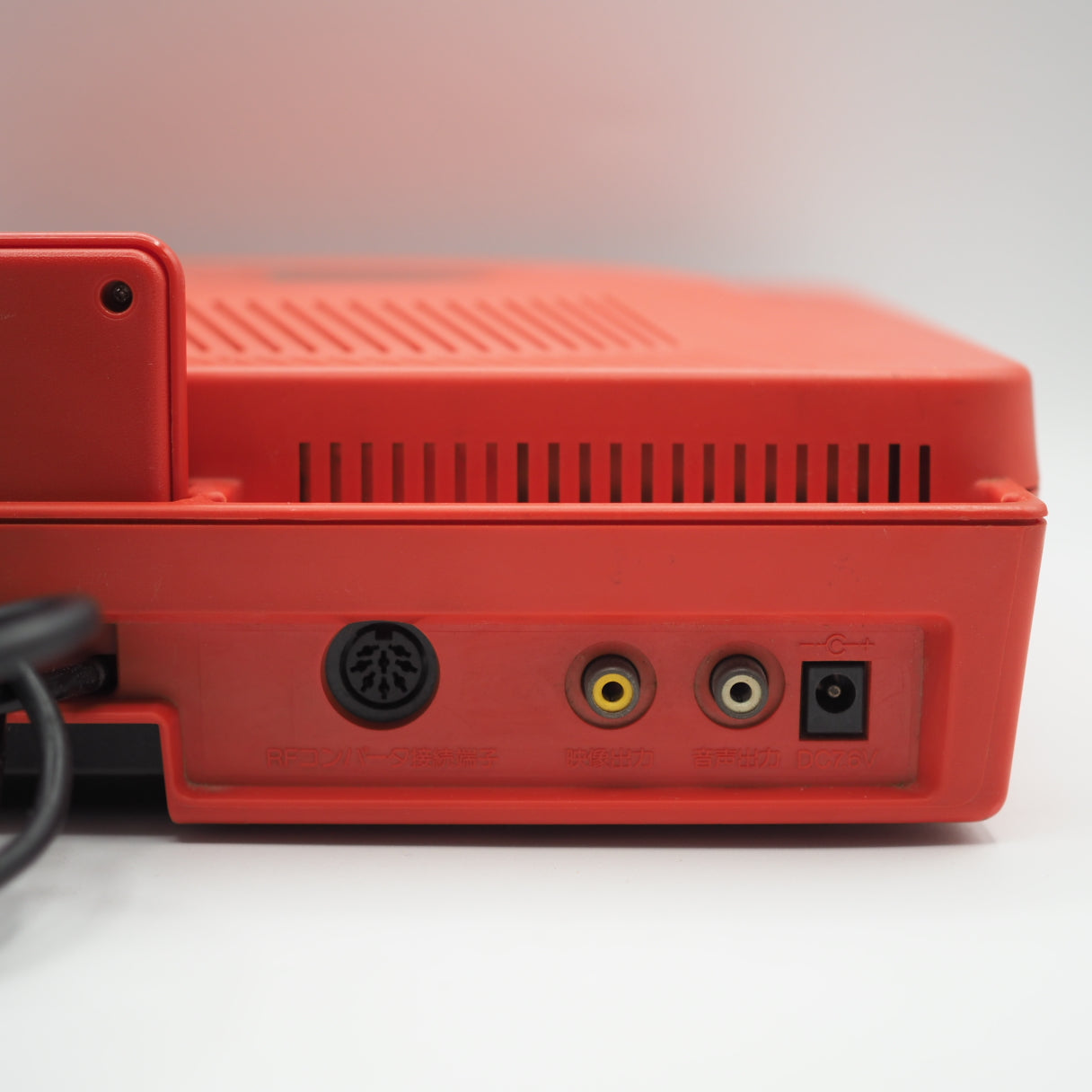 Used Sharp Twin Famicom Console system AN-500R [New Rubber Belt replaced] - Tested & Working