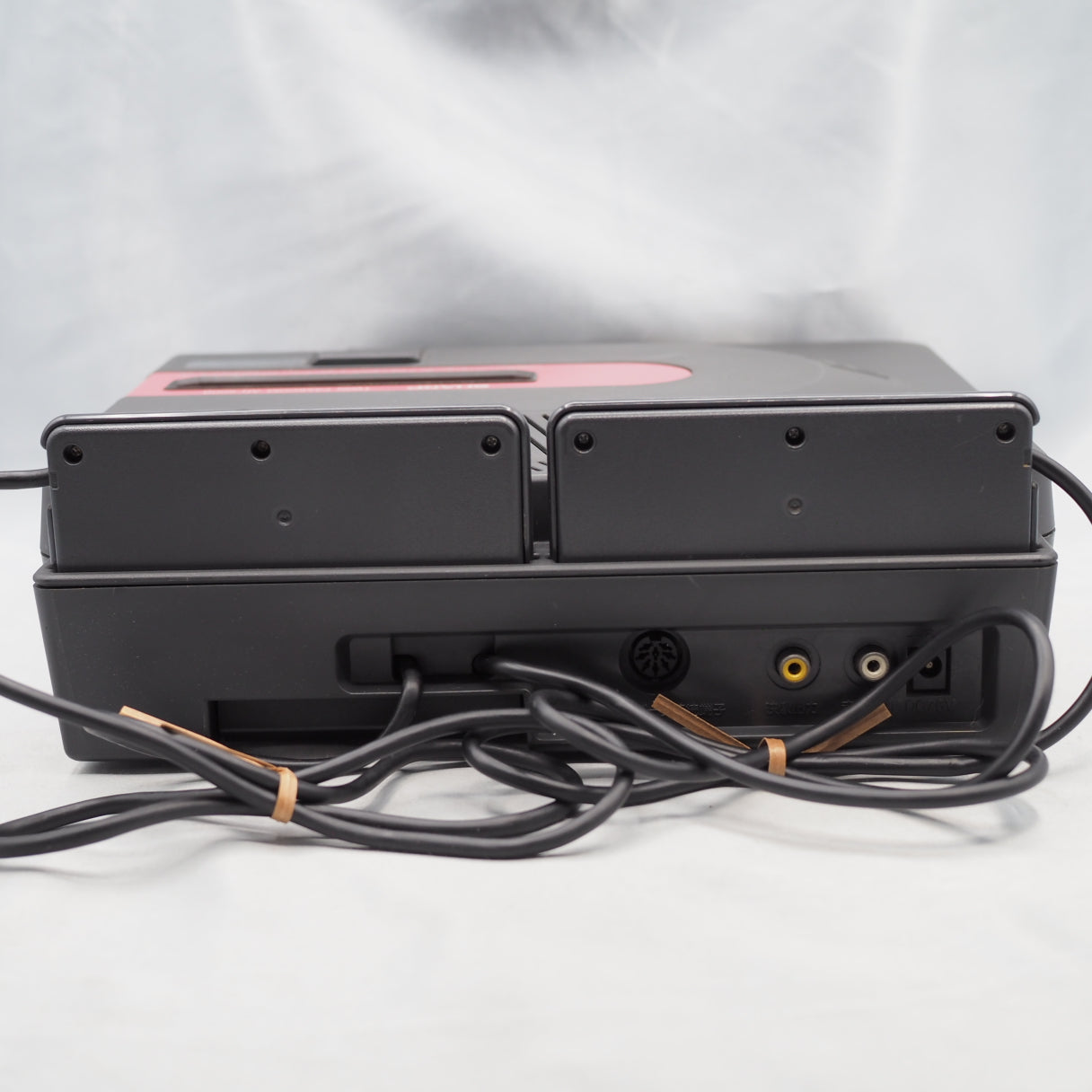 Used Twin Famicom AN-500B Console system Boxed New Rubber Belt replaced - Tested & Working