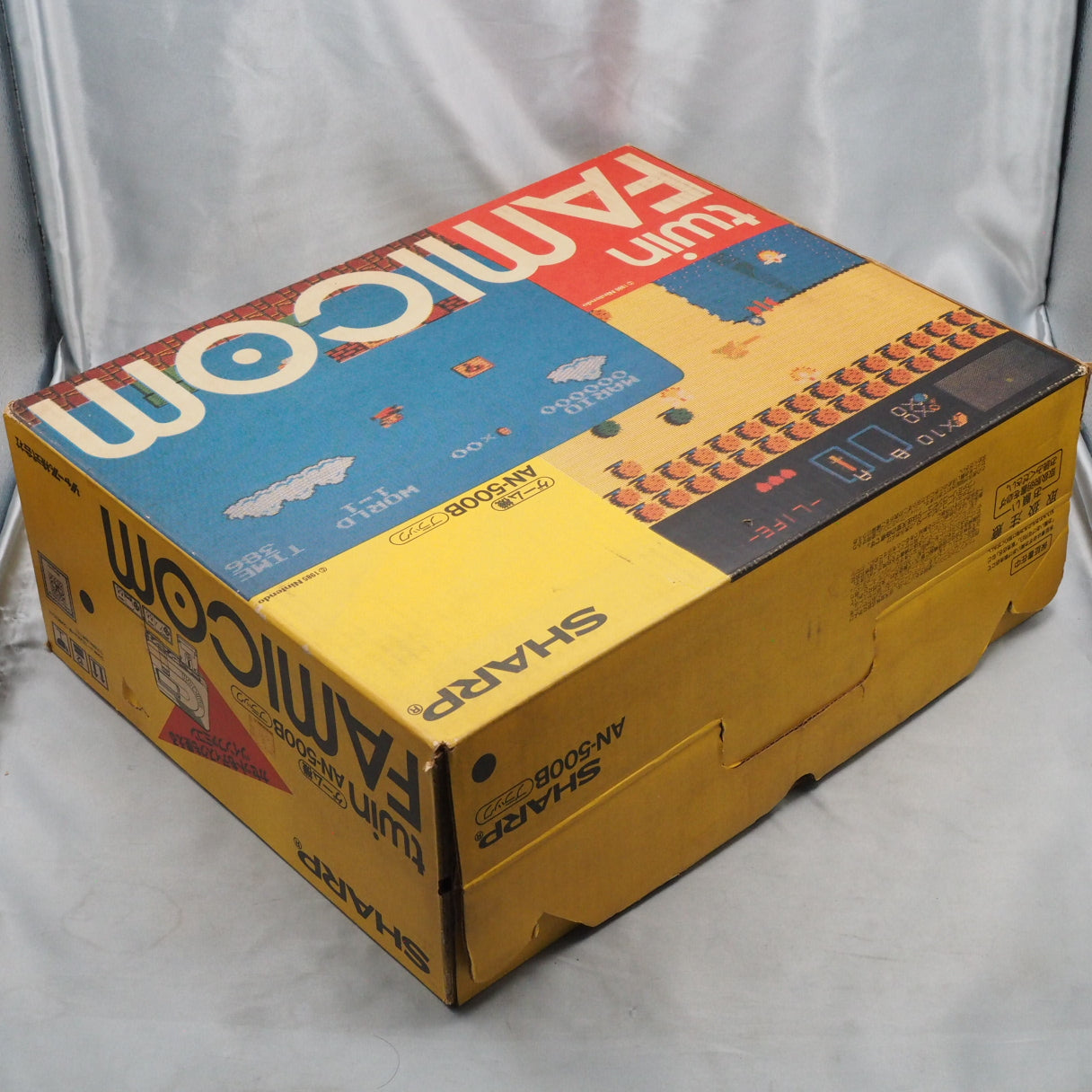 Used Twin Famicom AN-500B Console system Boxed New Rubber Belt replaced - Tested & Working