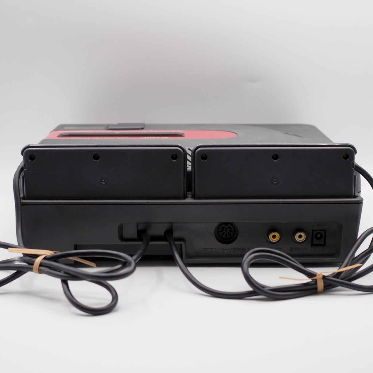 Used SharpTwin Famicom Console system AN-500B [New Rubber Belt replaced] - Tested & Working
