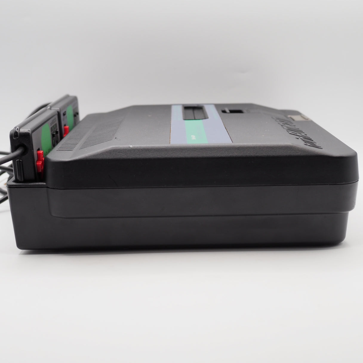 Used Sharp Twin Famicom Black Console AN505BK New Rubber Belt replaced - Tested & Working