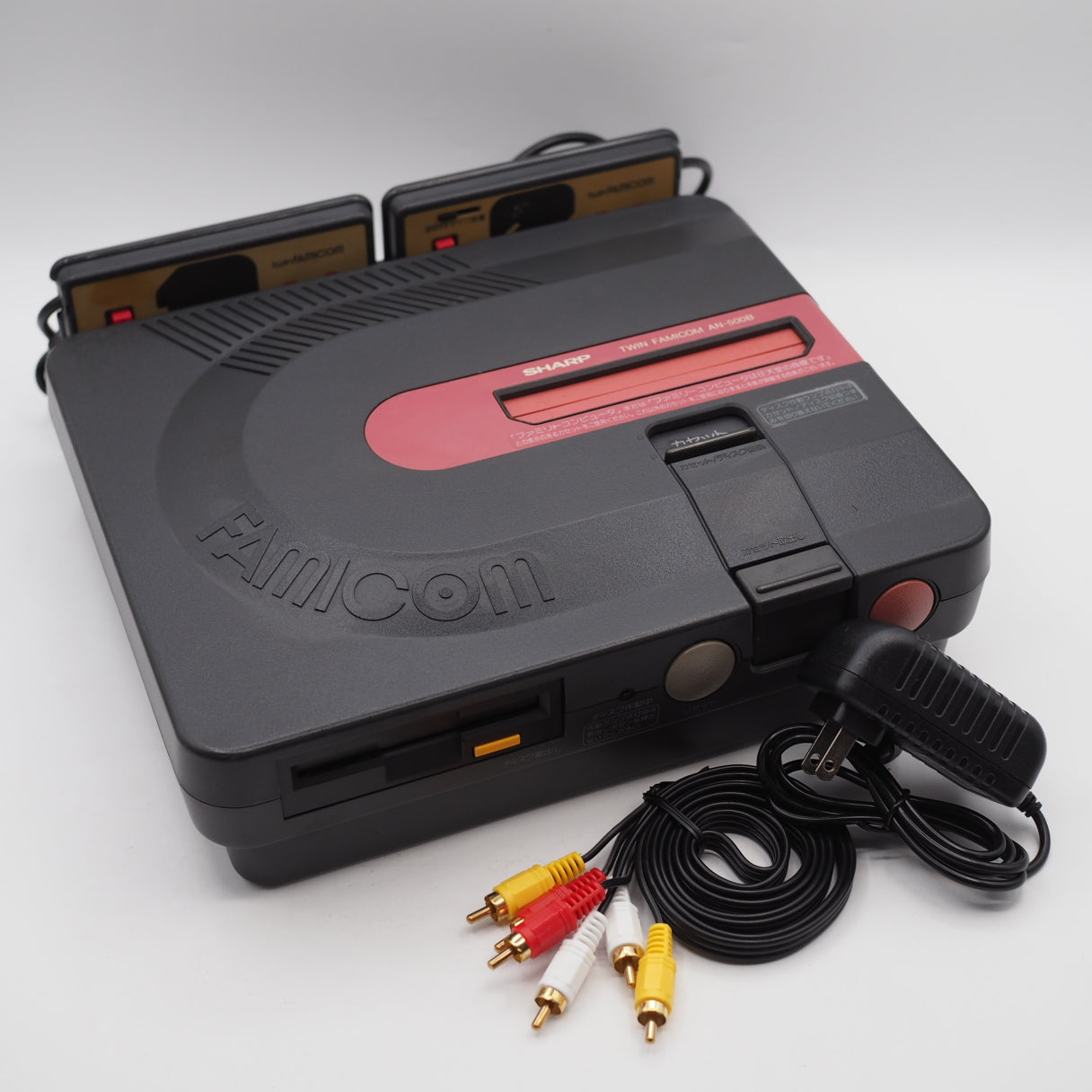 Sharp Twin Famicom Console Nintendo AN-505BK / 500R / 500B Belt replaced Tested – Japanese retro console – Enjoy Game Japan