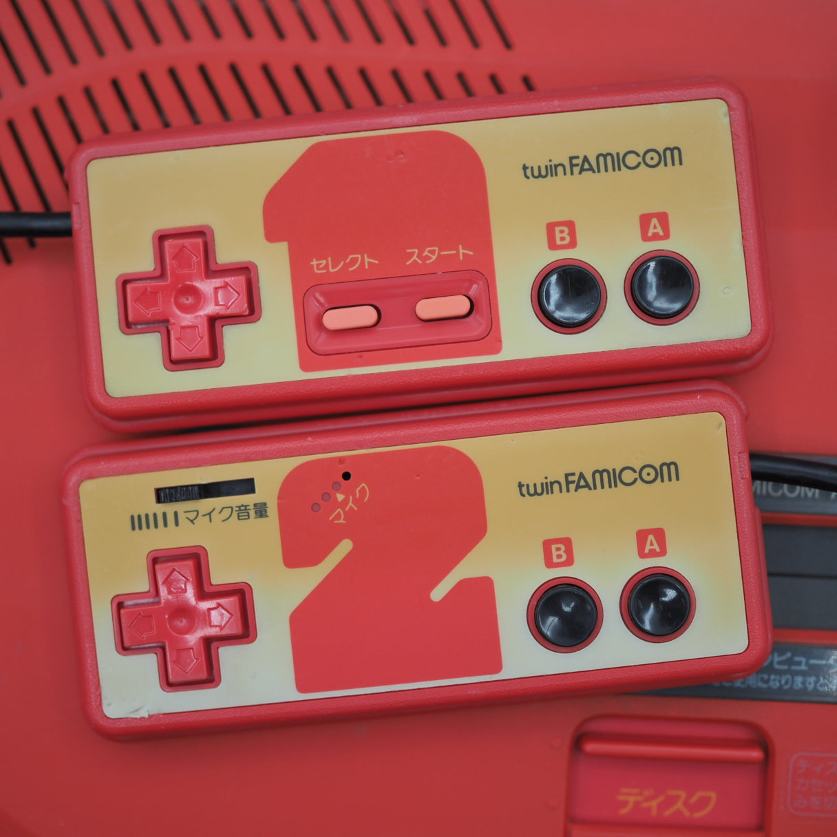 Used Sharp Twin Famicom Console system AN-500R [New Rubber Belt replaced] - Tested & Working