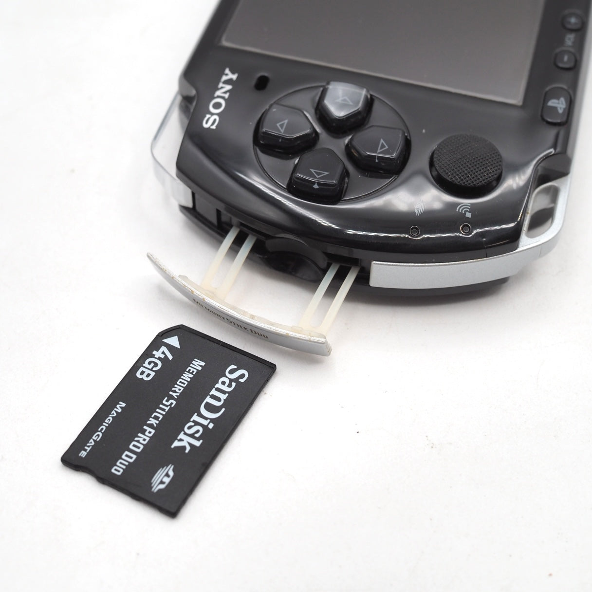 Used PlayStation Portable PSP PSP-3000 PB Piano Black Boxed - Tested & Working