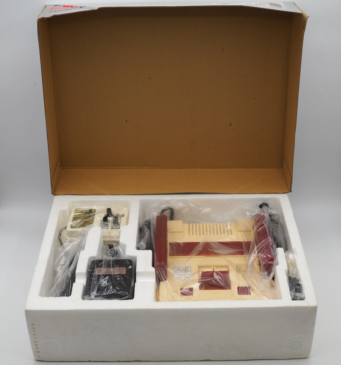 Used Nintendo Famicom Console System Boxed HVC-001 [Serial number match] - Tested & Working