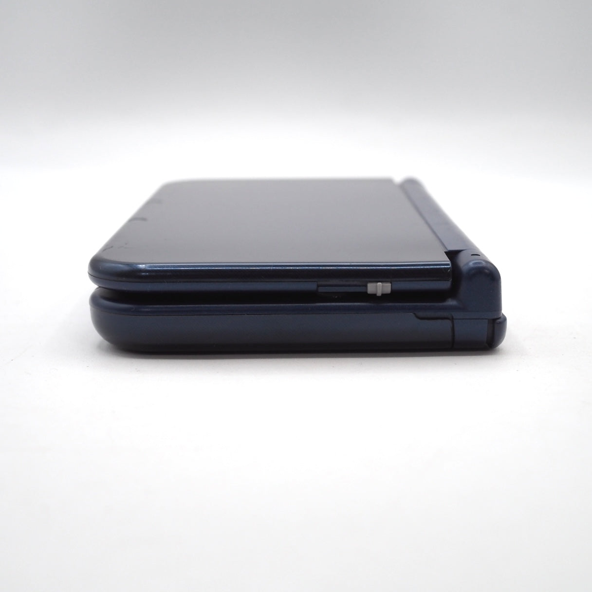 Used Nintendo new 3DS LL Handheld Console Only RED-001 Metallic Blue - Tested & Working