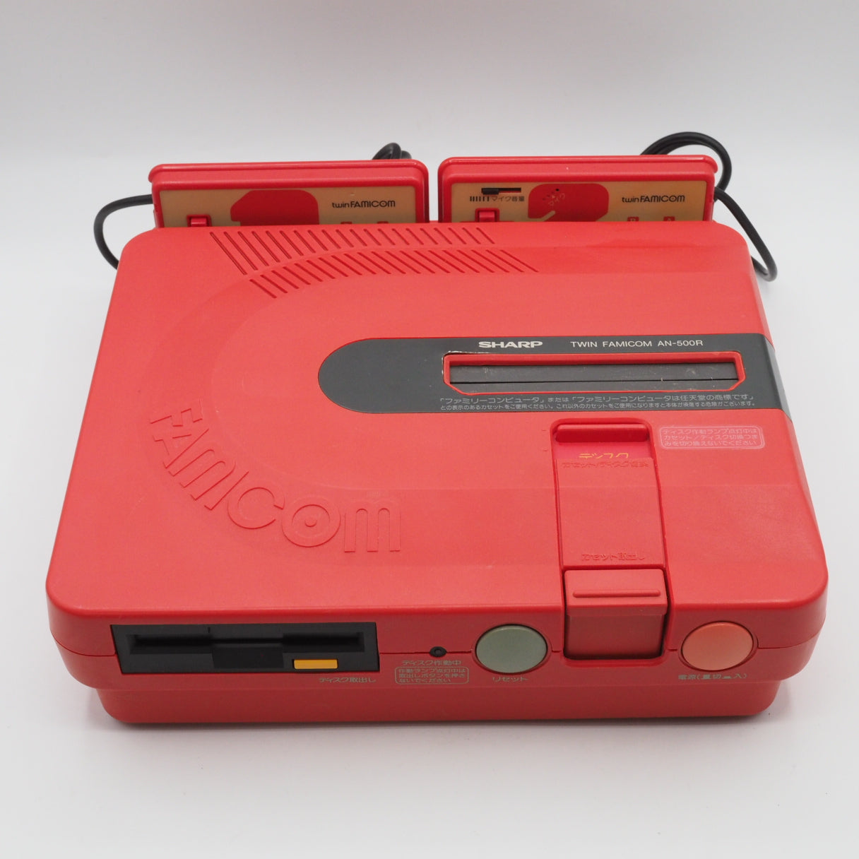 Used Sharp Twin Famicom Console system AN-500R [New Rubber Belt replaced] - Tested & Working
