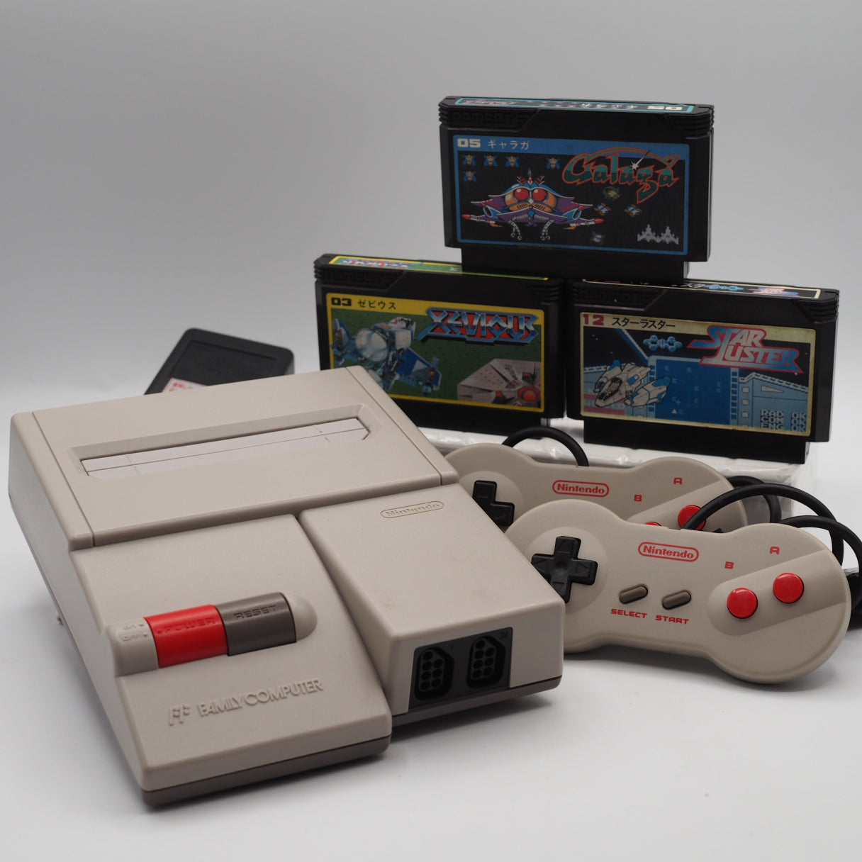 Used Nintendo New Famicom Console System HVC-101 + Space Shooter Essentials Games SET