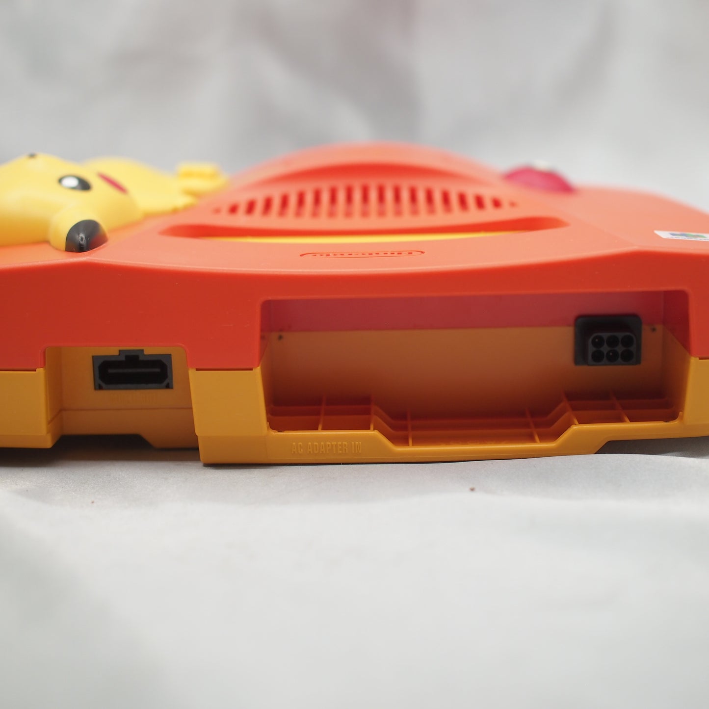 Nintendo 64 Pokemon Pikachu [Orange]
