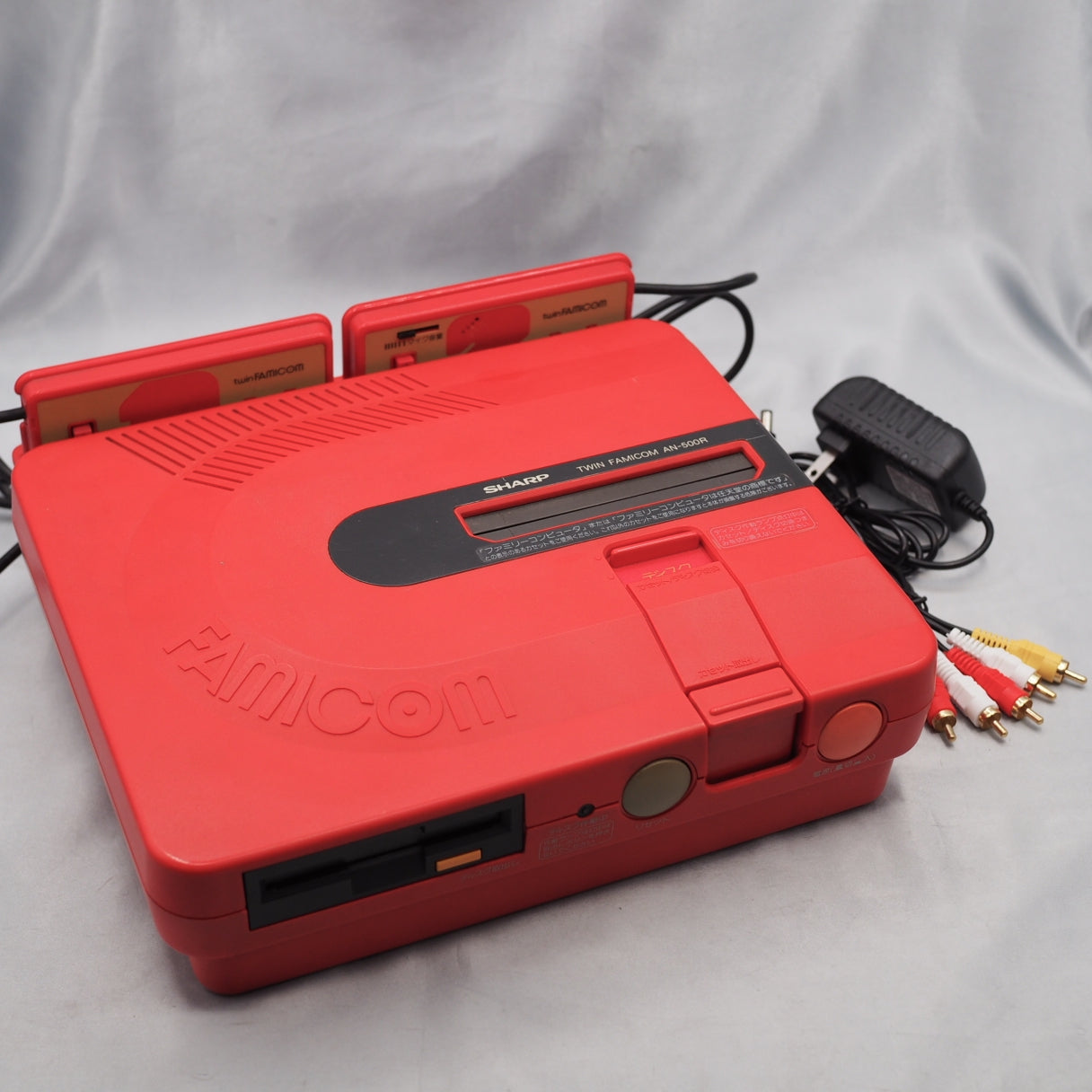 Twin Famicom Console AN-500R [New Rubber Belt replaced]