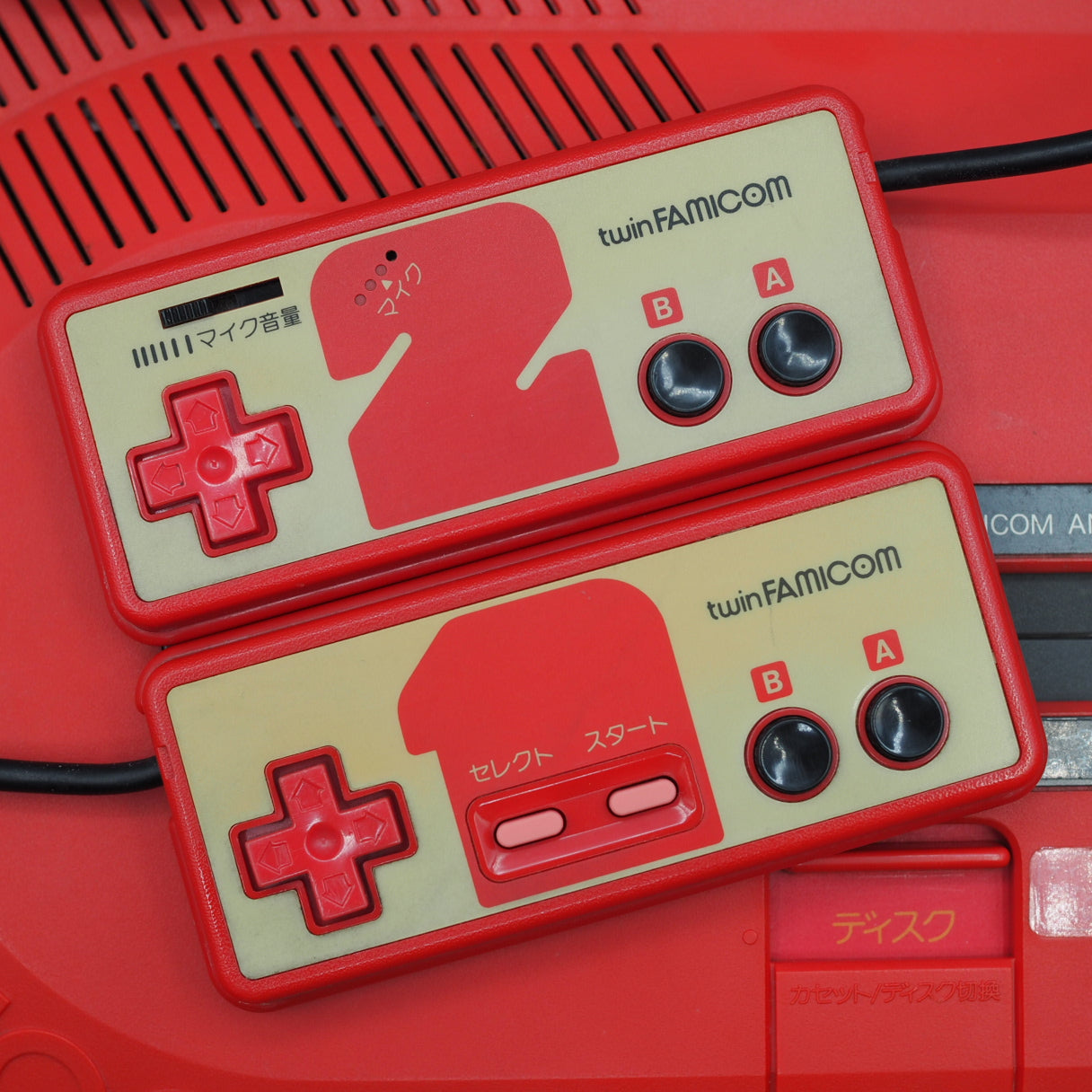 Twin Famicom Console AN-500R [New Rubber Belt replaced]