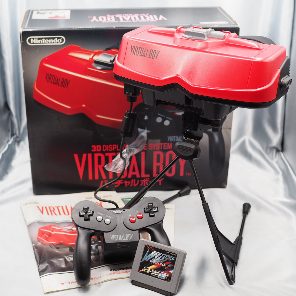 VIRTUAL BOY Nintendo 3D Display Game System Boxed + VERTICAL FORCE SET