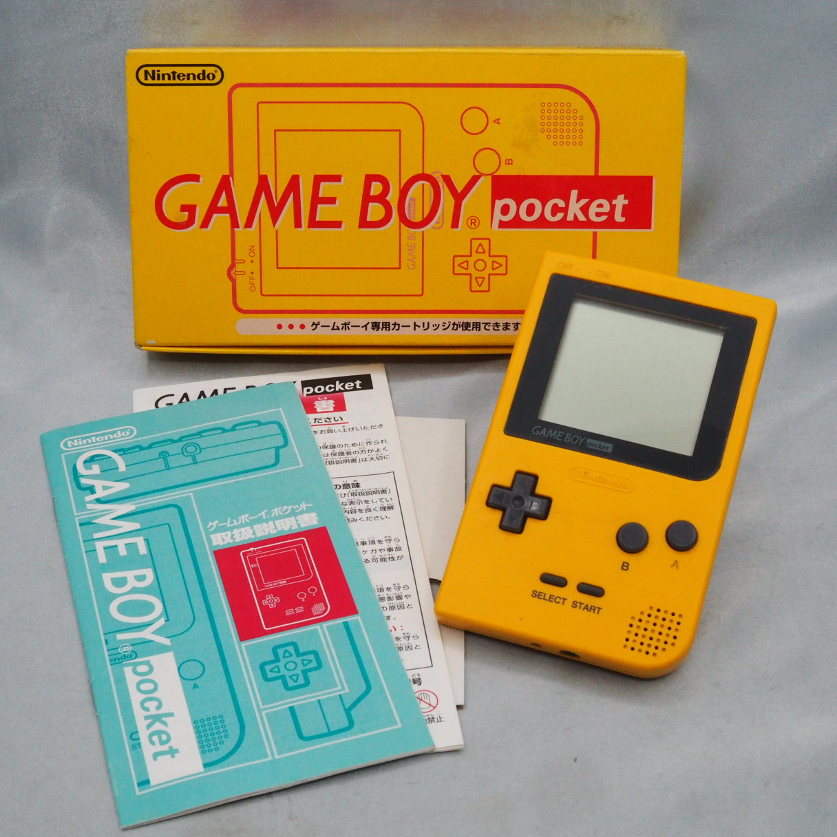 [JUNK] Nintendo GAMEBOY Pocket Console MGB-001 Boxed [Yellow]