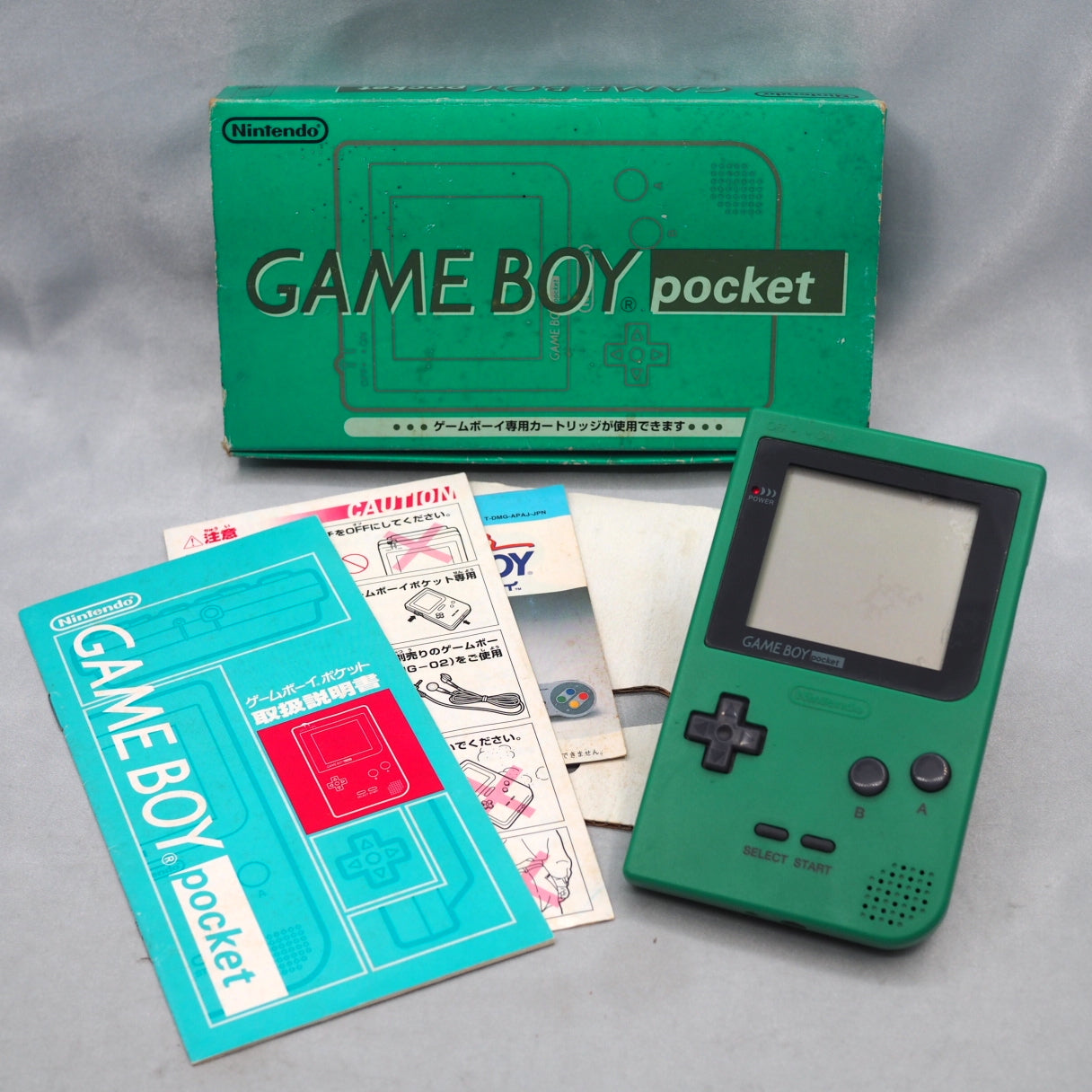 [JUNK] Nintendo GAMEBOY Pocket Console MGB-001 Boxed [Green]