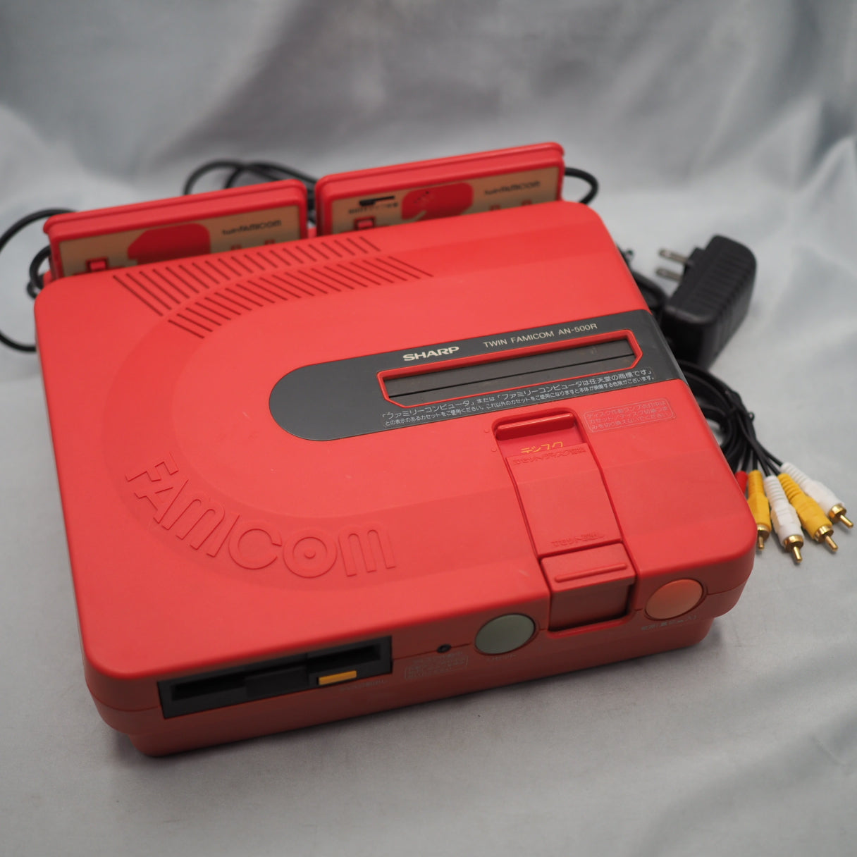 Twin Famicom Console AN-500R [New Rubber Belt replaced]