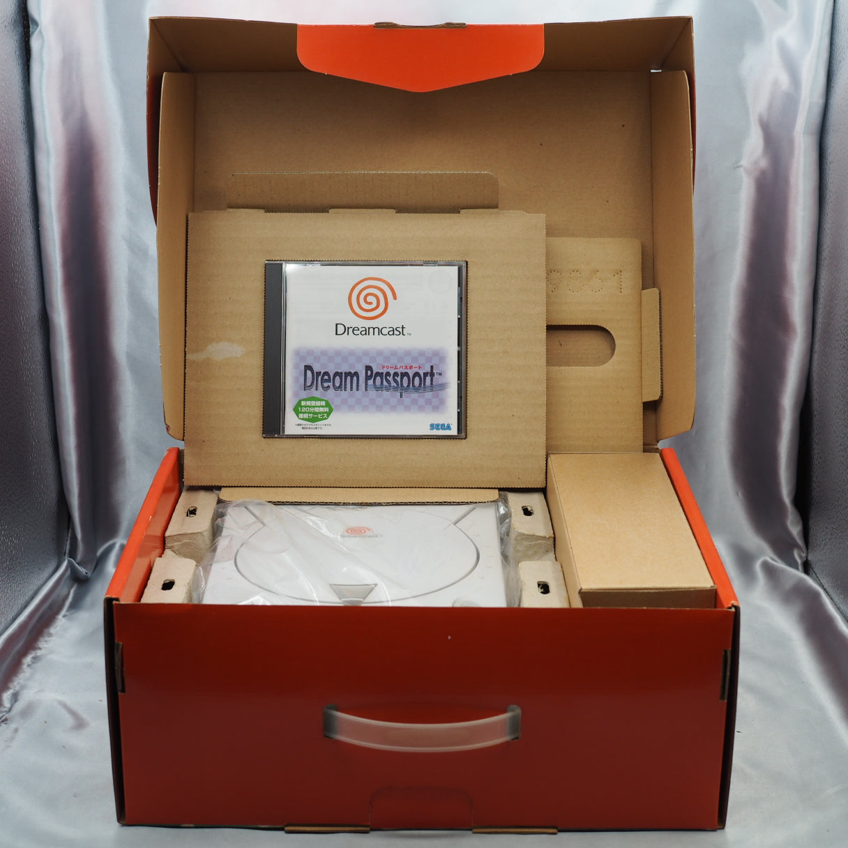 SEGA Dreamcast Console HKT-3000 Boxed [NTSC-J]