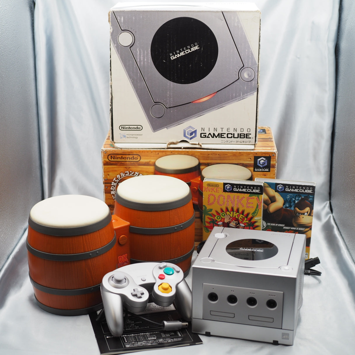 Nintendo GameCube Console System Silver Boxed + DONKEY KONGA Taru Konga Set
