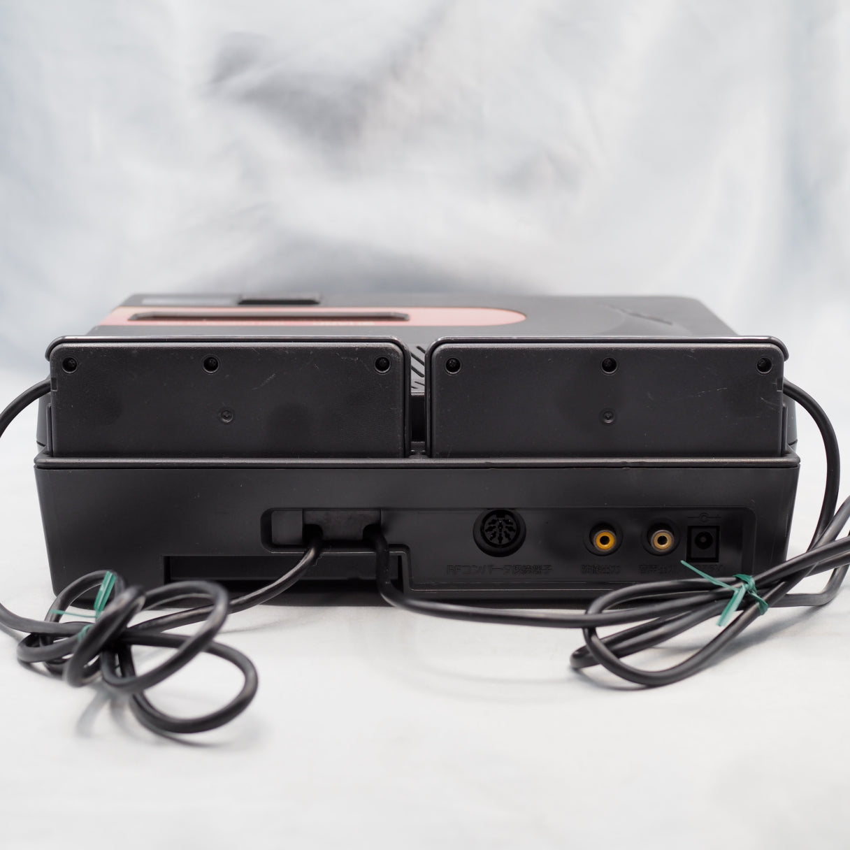 Twin Famicom Console system AN-500B [New Rubber Belt replaced]