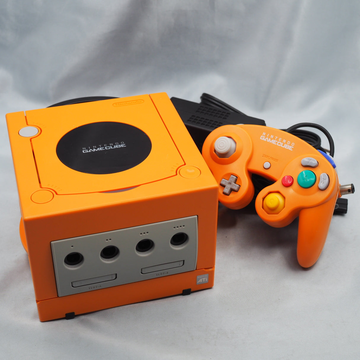 Nintendo GameCube Console System Orange DOL-001 [NTSC-J] [NTSC-U/C] [Modified]
