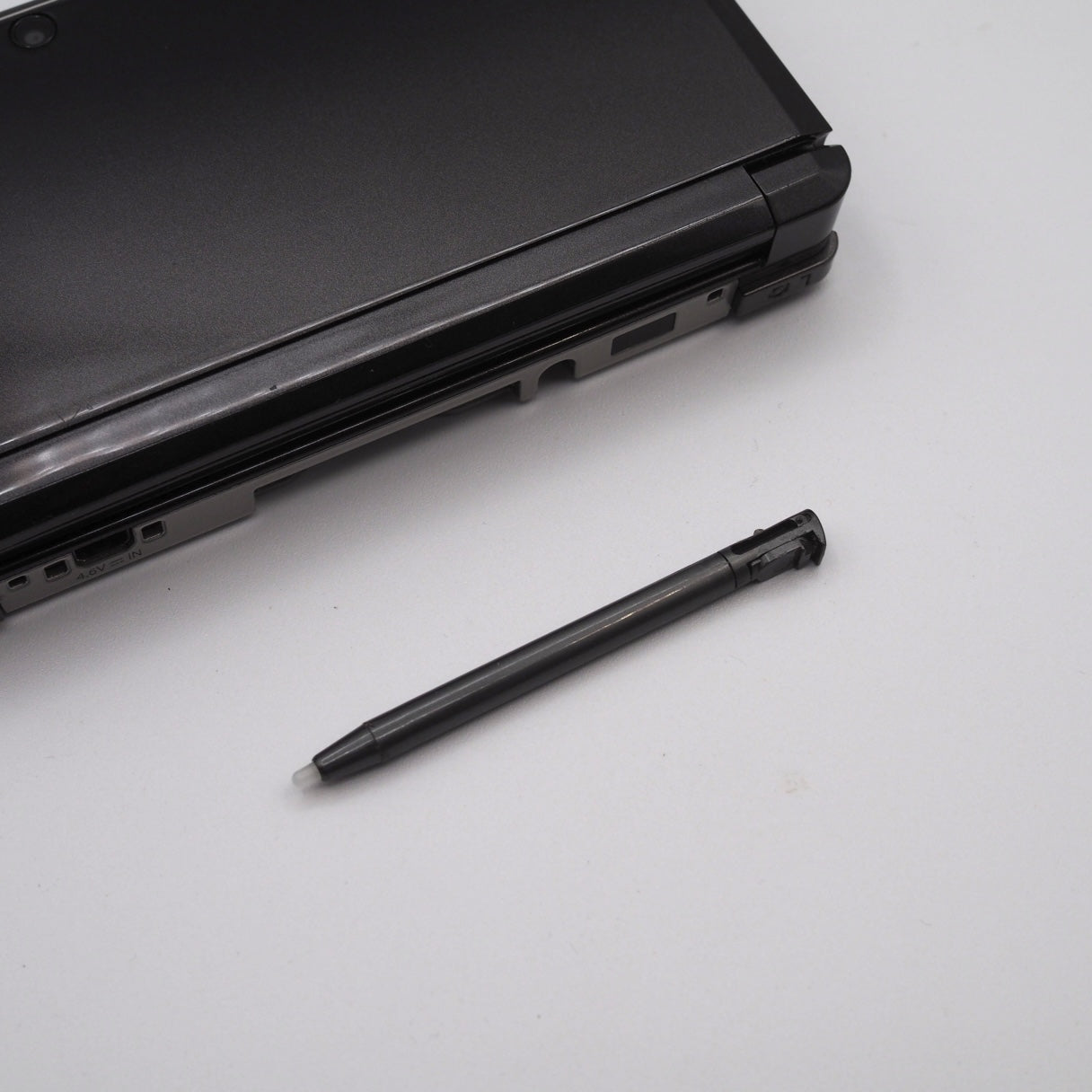 Used Nintendo 3DS Handheld Console CTR-001 [Cosmo black] - Tested & Working