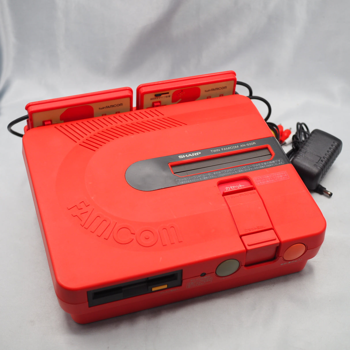 Twin Famicom Console AN-500R [New Rubber Belt replaced]