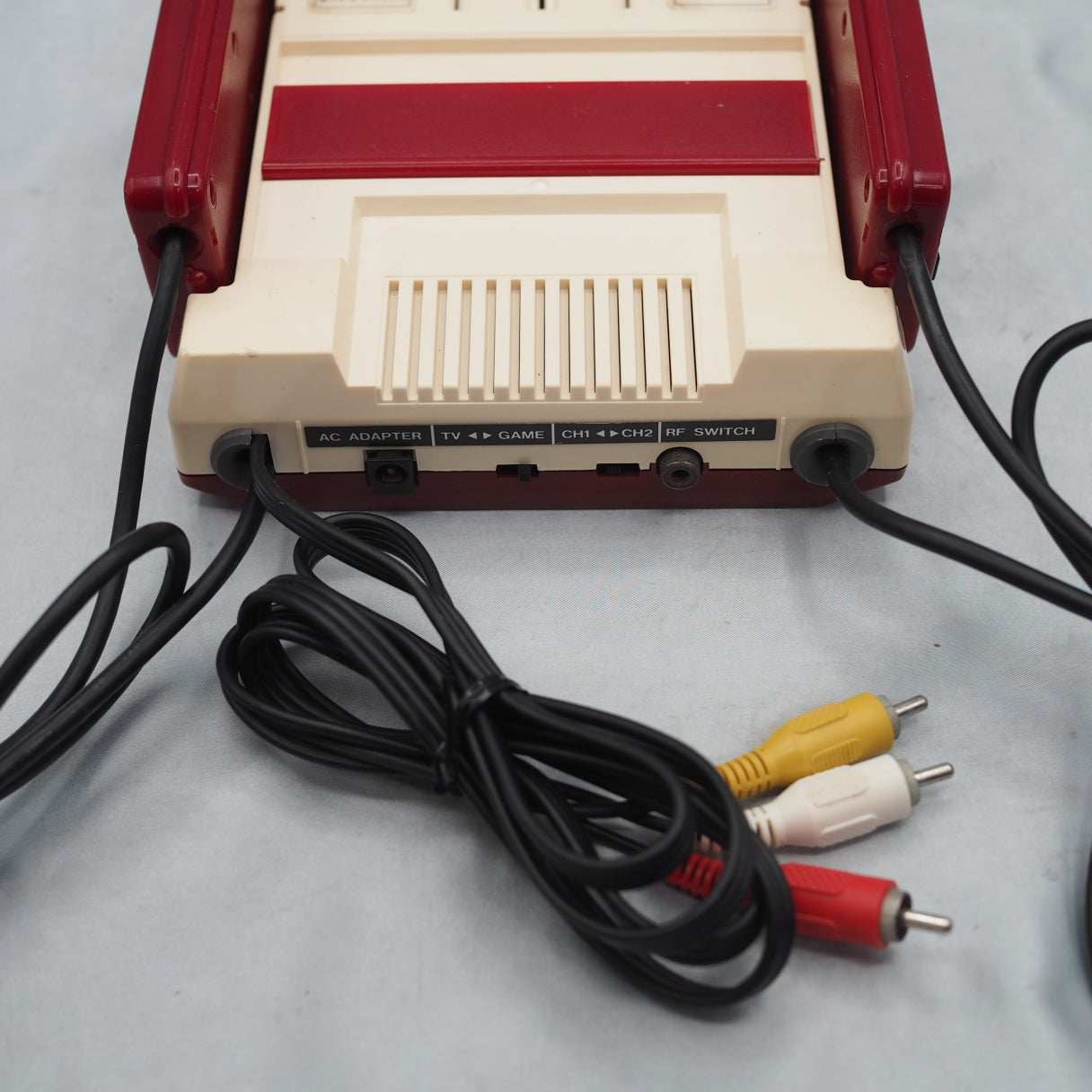 Nintendo Famicom Console  HVC-001 [modified] & 7 Games SET