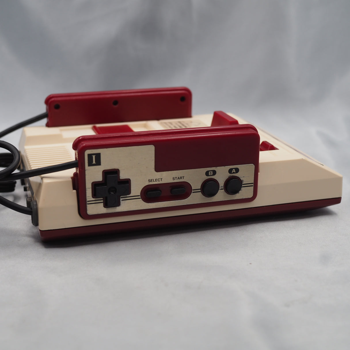 Nintendo Famicom Console  HVC-001 [modified] & 7 Games SET