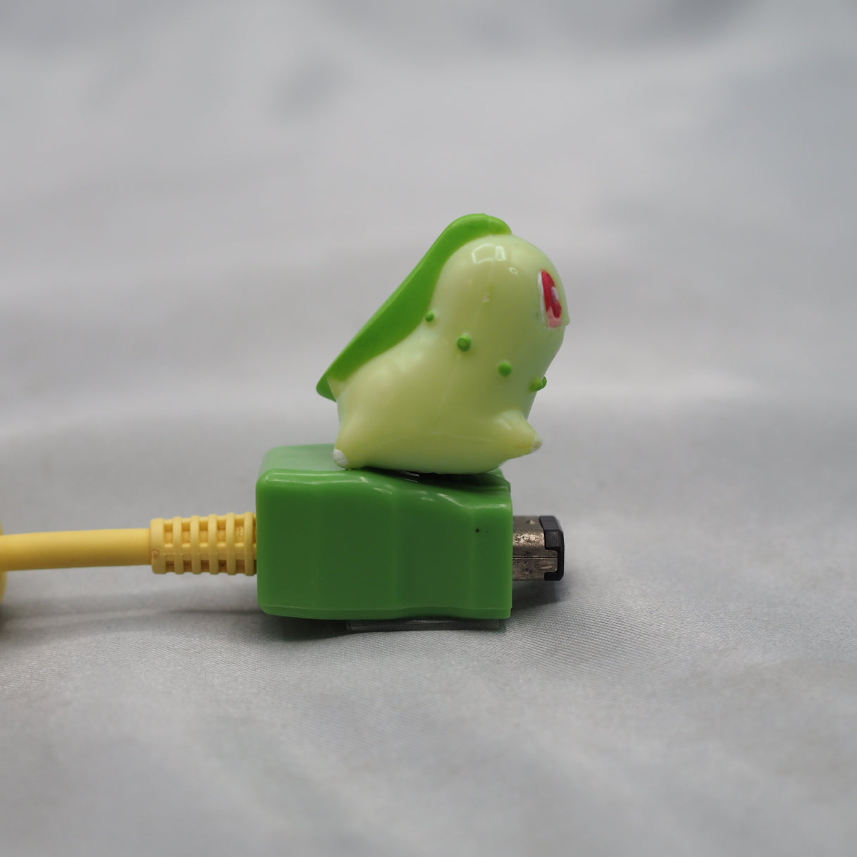 PIKACHU Connector Cable Nintendo Game Boy Advance