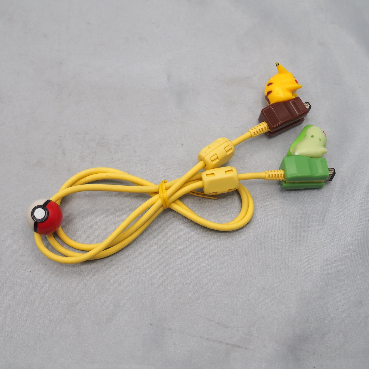 PIKACHU Connector Cable Nintendo Game Boy Advance