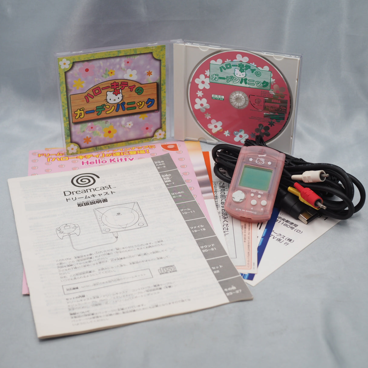 Dreamcast HELLO KITTY PINK Console HKT-3000 Boxed [Serial number match]