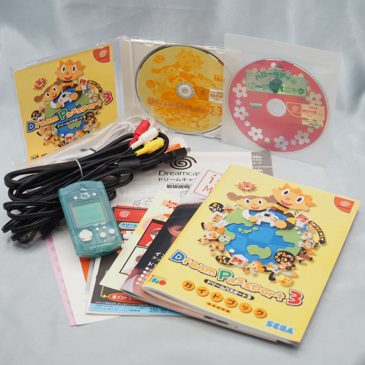 Dreamcast HELLO KITTY BLUE Console HKT-3000 Boxed [Serial number match]