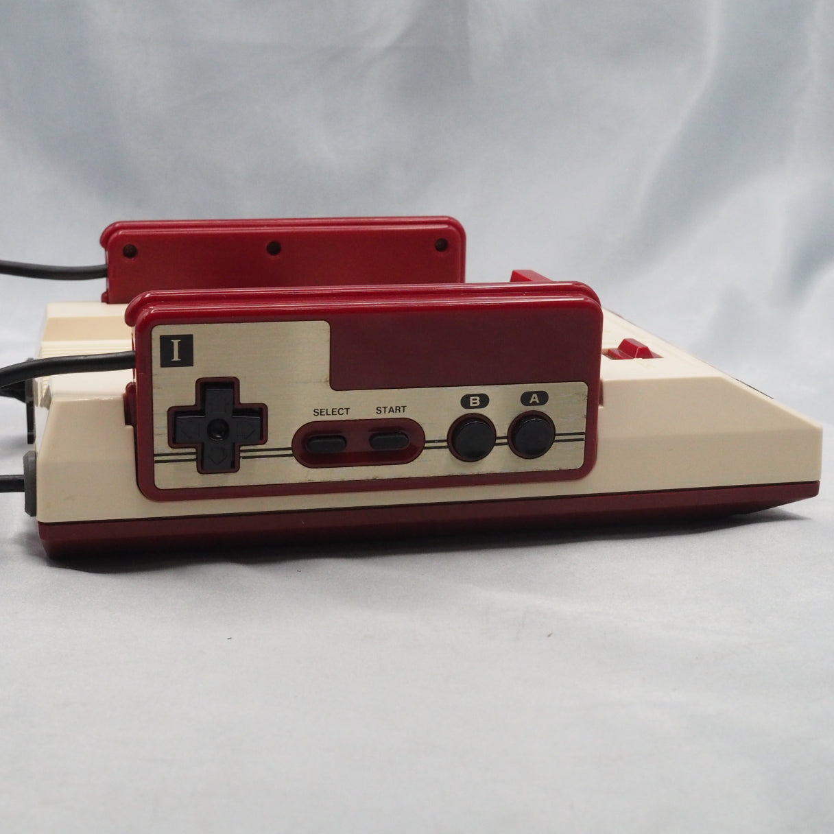 Nintendo Famicom Console  HVC-001 [modified] & 8 Games SET