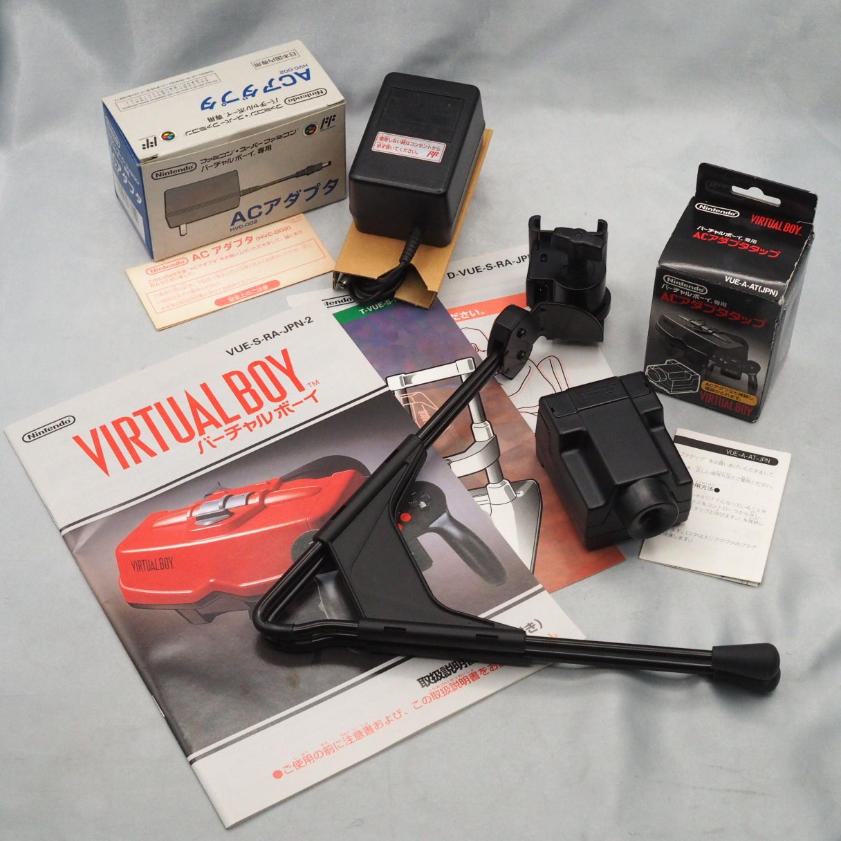 VIRTUAL BOY Nintendo 3D Display Game System Boxed + Accessories + Mario TENNIS